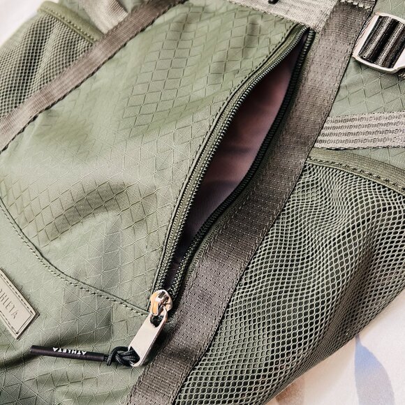 Athleta Excursion Backpack Olive Green Like New! - Picture 6 of 9